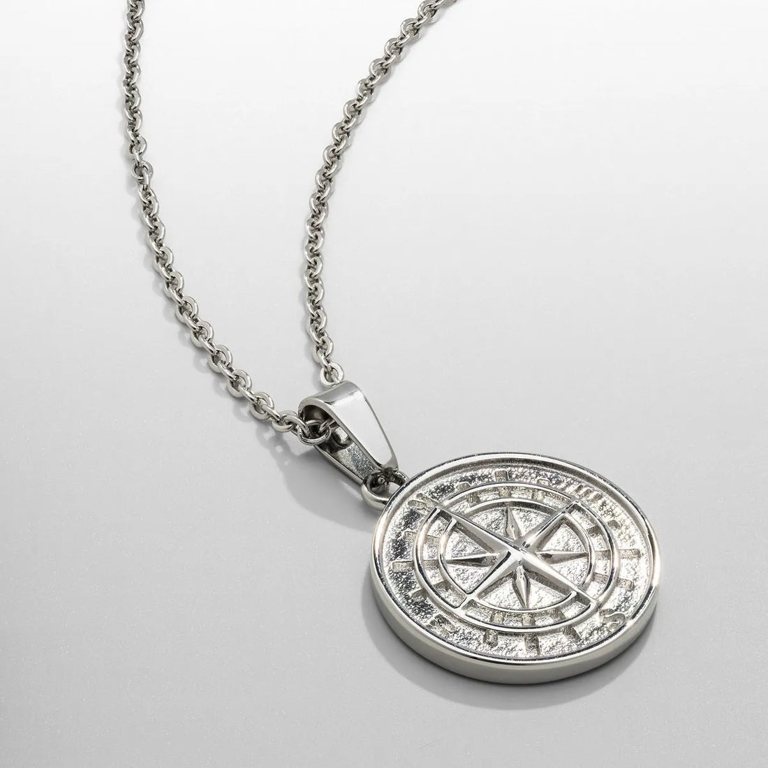 COMPASS PENDANT (SILVER)