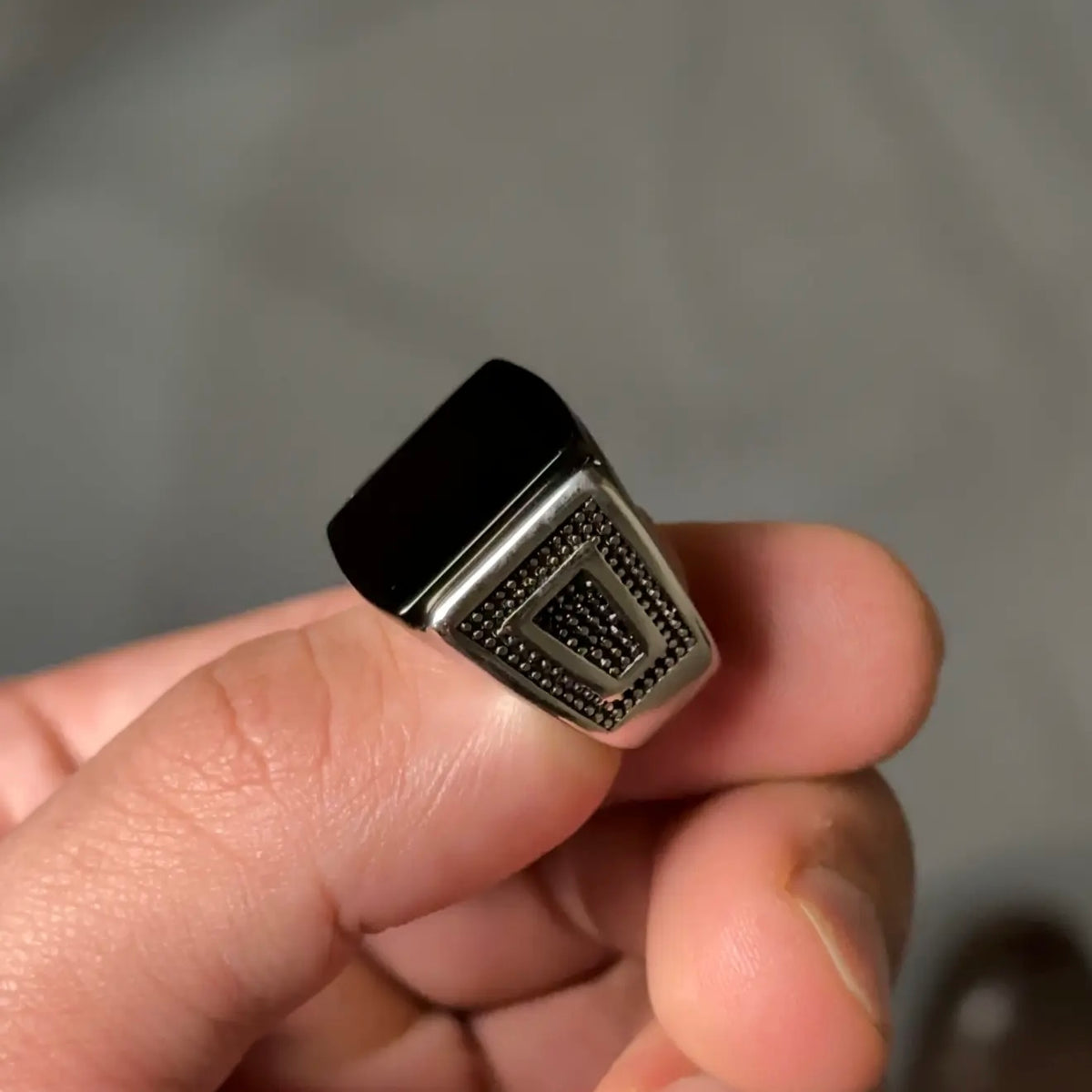 ONYX SQUARE STERLING RING