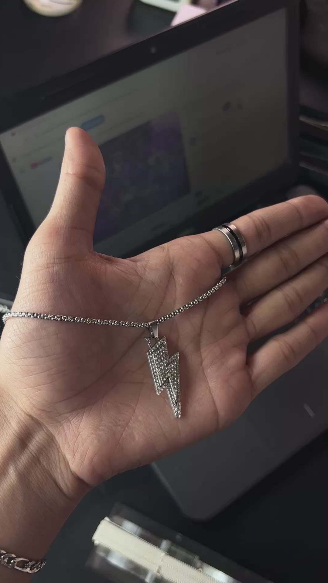 THUNDER BOLT NECKLACE