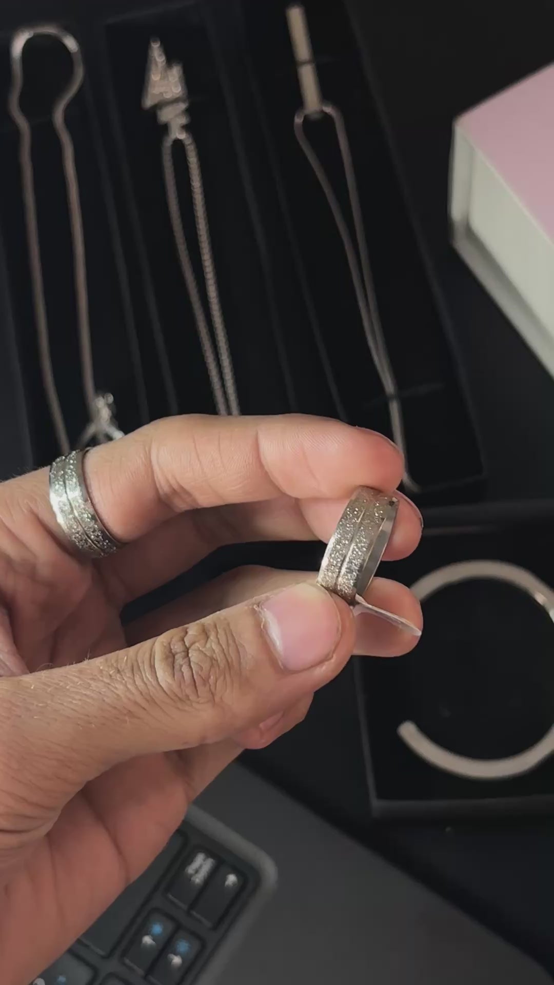 SILVER EDGE SHINE RING